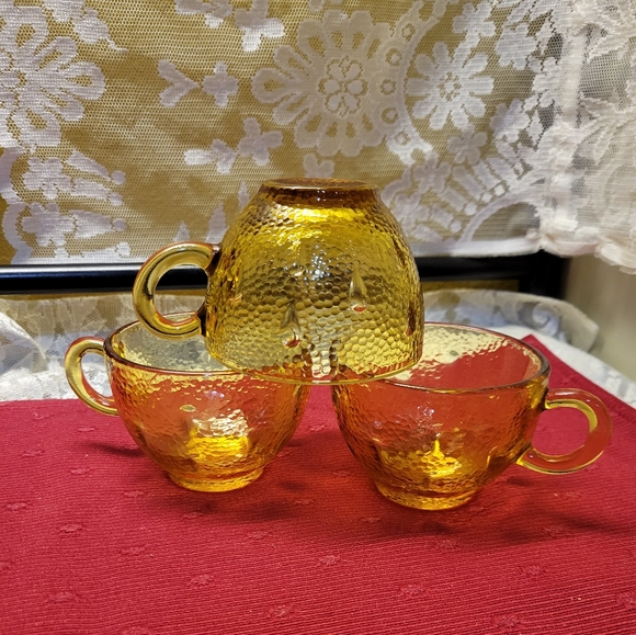 3 Vtg 50's HAZEL-ATLAS GOLD/AMBER INFORMAL TEARDROP PEBBLESTONE TEA CUPS - Picture 7 of 7